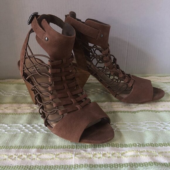 Vince Camuto Evel Caged Sandal Brown 8.5 - Picture 1 of 9